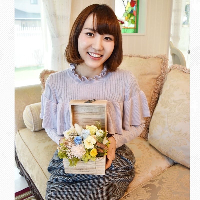 【全国配送可能・送料無料】 ウッドボックス [L] （プリザーブドフラワー）