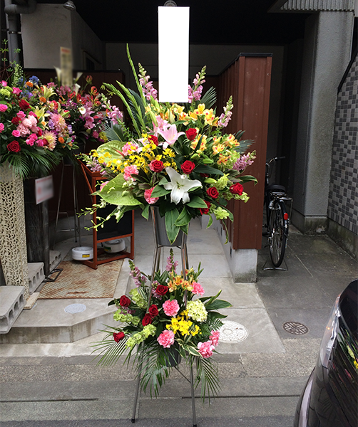 開店祝いに贈るお花 スタンド花